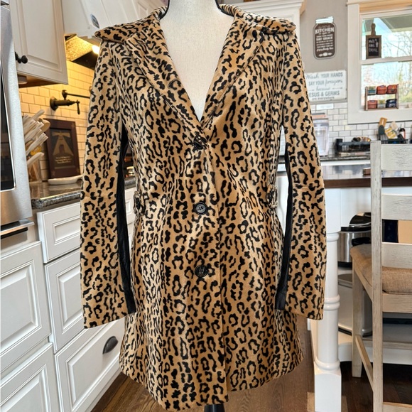 H&M Jackets & Blazers - H&M Leopard Print Trench Coat - Size 8
